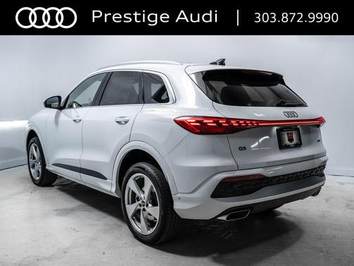 Glacier White Metallic 2025 Audi Q5 Premium Plus TFSI quattro S tronic