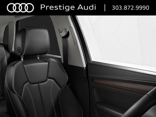 2024 Audi Q5 45 S line Premium