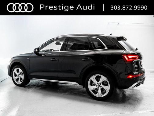 Mythos Black Metallic 2025 Audi Q5 45 S line Premium Plus