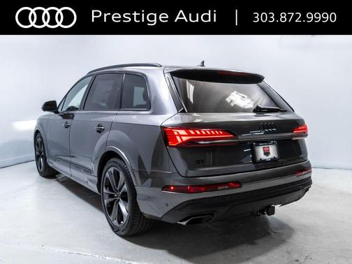 Samurai Gray Metallic 2026 Audi Q7 55 Premium Plus