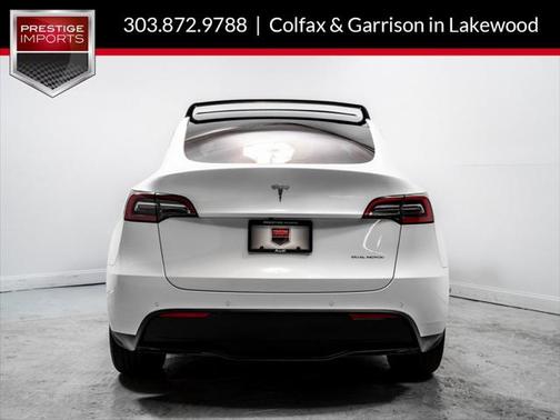 2022 Tesla Model Y Long Range Dual Motor All-Wheel Drive
