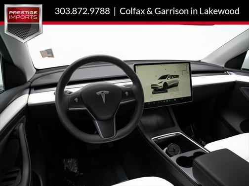 2022 Tesla Model Y Long Range Dual Motor All-Wheel Drive