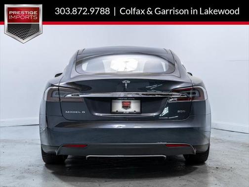 2016 Tesla Model S 90D