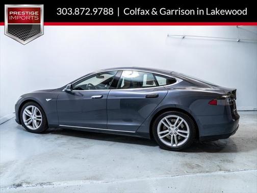 2016 Tesla Model S 90D