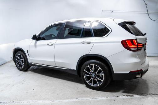 Alpine White 2017 BMW X5 xDrive35i