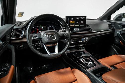 2022 Audi Q5 45 S line Premium