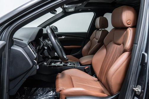 2022 Audi Q5 45 S line Premium