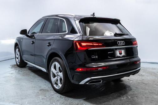 2022 Audi Q5 45 S line Premium Plus