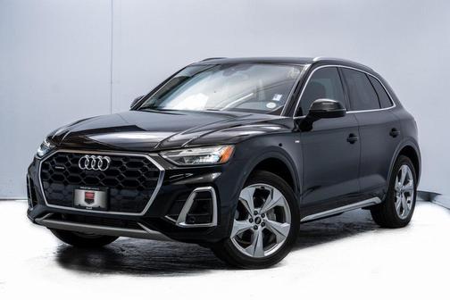 2022 Audi Q5 45 S line Premium Plus