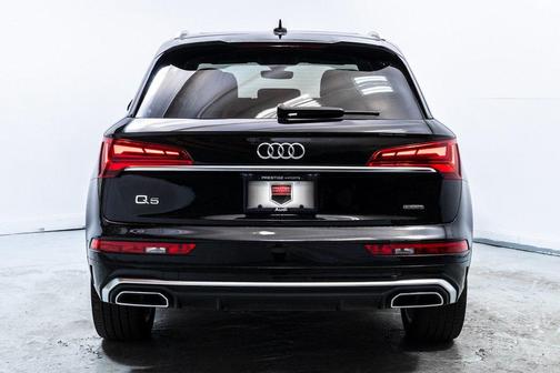 2022 Audi Q5 45 S line Premium Plus