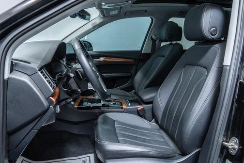 2022 Audi Q5 45 S line Premium Plus