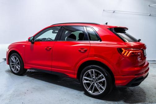 2024 Audi Q3 Premium 45 TFSI S line quattro Tiptronic