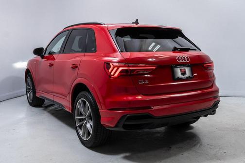 2024 Audi Q3 Premium 45 TFSI S line quattro Tiptronic