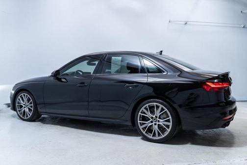 2023 Audi S4 Premium Plus TFSI quattro Tiptronic