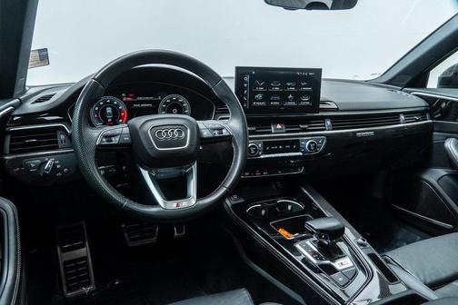 2023 Audi S4 Premium Plus TFSI quattro Tiptronic