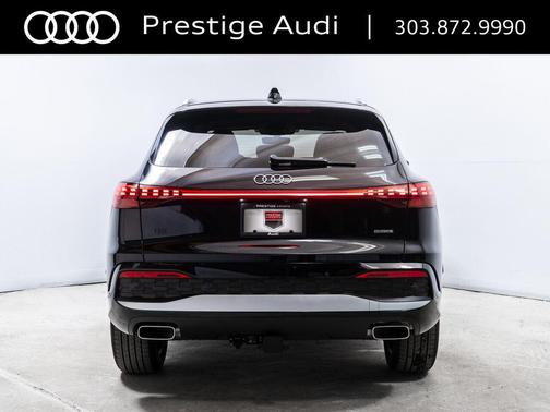 Mythos Black Metallic 2026 Audi Q5 Premium Plus TFSI quattro S tronic