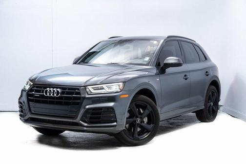 2020 Audi Q5 45 Titanium Premium