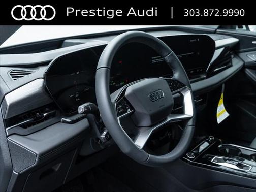 2025 Audi Q6 e-tron Premium Plus quattro