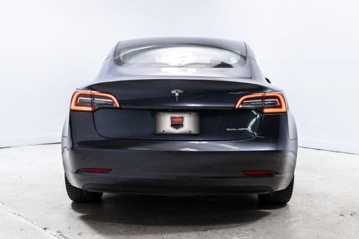 Midnight Silver Metallic 2020 Tesla Model 3 Long Range