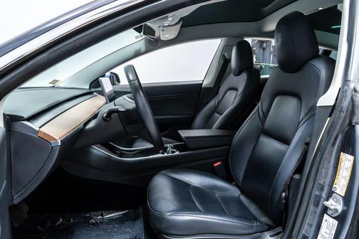 Midnight Silver Metallic 2020 Tesla Model 3 Long Range