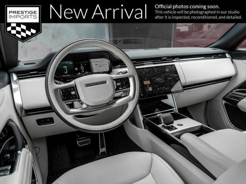 2025 Land Rover Range Rover P550e SE