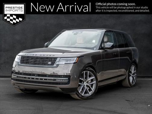 2025 Land Rover Range Rover P550e SE