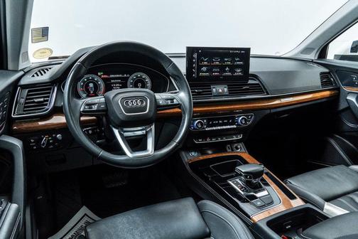 2023 Audi Q5 45 S line Prestige
