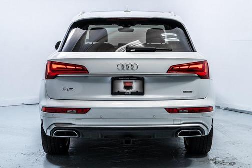 2023 Audi Q5 45 S line Prestige