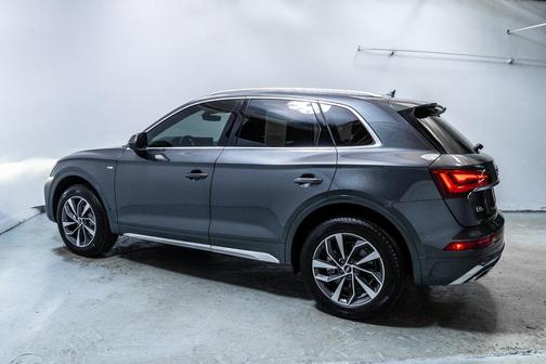 2023 Audi Q5 45 S line Premium