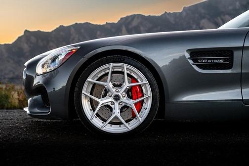 2016 Mercedes-Benz AMG GT S