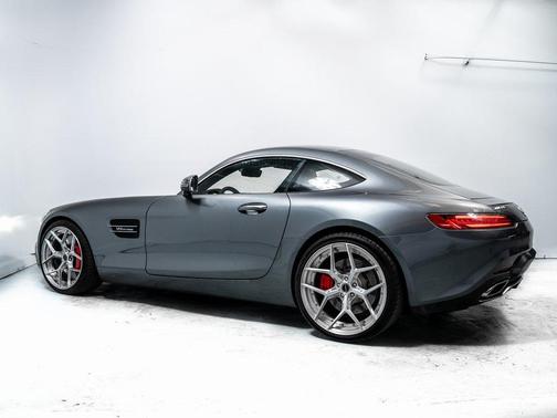 2016 Mercedes-Benz AMG GT S