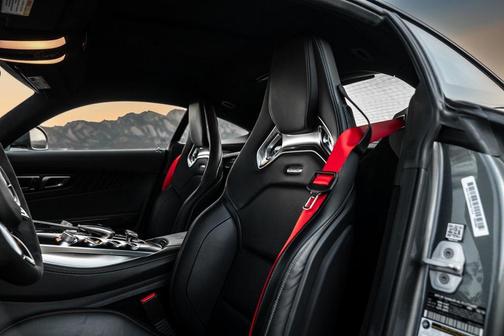 2016 Mercedes-Benz AMG GT S