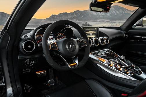 2016 Mercedes-Benz AMG GT S