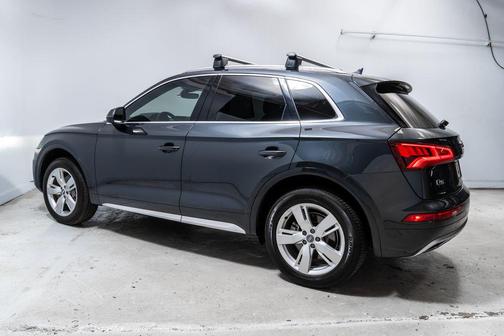 Manhattan Gray Metallic 2019 Audi Q5 2.0T Premium Plus