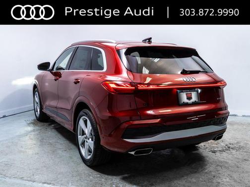 Grenadine Red Metallic 2025 Audi Q5 Prestige TFSI quattro S tronic