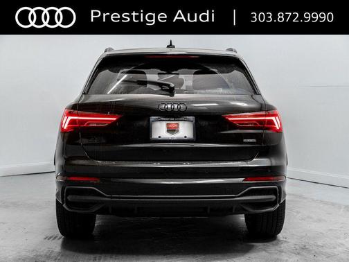 Mythos Black Metallic 2025 Audi Q3 Premium 45 TFSI S line quattro Tiptronic