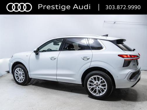 Glacier White Metallic 2026 Audi Q3 TFSI quattro S tronic