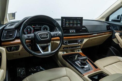 2023 Audi Q5 45 S line Premium Plus