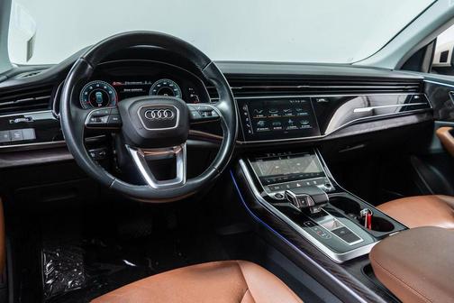 Vicuna Beige Metallic 2021 Audi Q8 55 Premium Plus