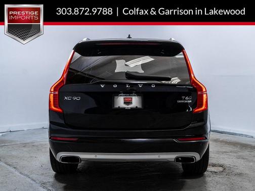 2020 Volvo XC90 T6 Momentum