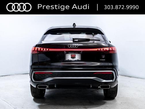 Mythos Black Metallic 2026 Audi Q5 Premium Plus TFSI quattro S tronic