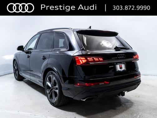 Mythos Black Metallic 2026 Audi Q7 55 Prestige
