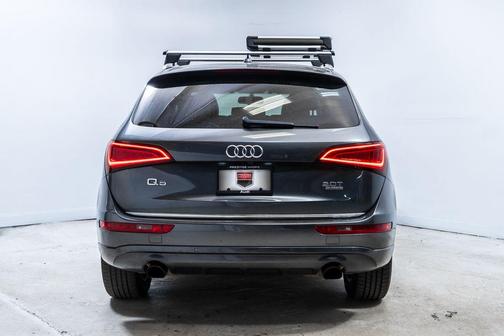 Daytona Gray Pearl Effect 2016 Audi Q5 2.0T Premium Plus