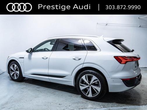 2024 Audi Q8 e-tron Prestige