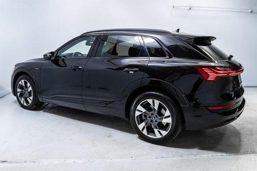 2023 Audi e-tron Premium quattro