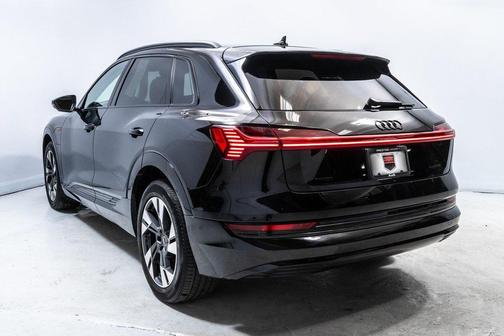 2023 Audi e-tron Premium quattro