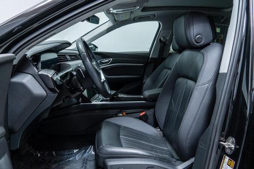 2023 Audi e-tron Premium quattro