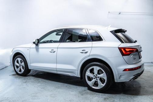 2022 Audi Q5 45 S line Premium Plus