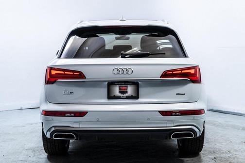 2022 Audi Q5 45 S line Premium Plus