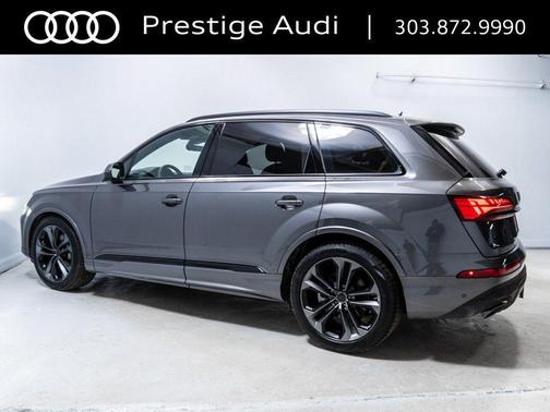 Samurai Gray Metallic 2026 Audi Q7 55 Premium Plus